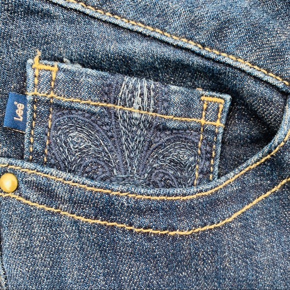 Lee Slender Secret Dark Rinse Boot Cut Jeans 12 - Picture 2 of 6